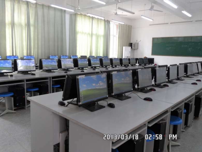 八二一中學校園風采