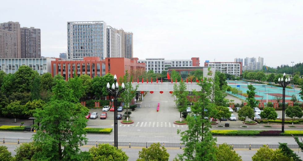 新都香城中學院校環(huán)境