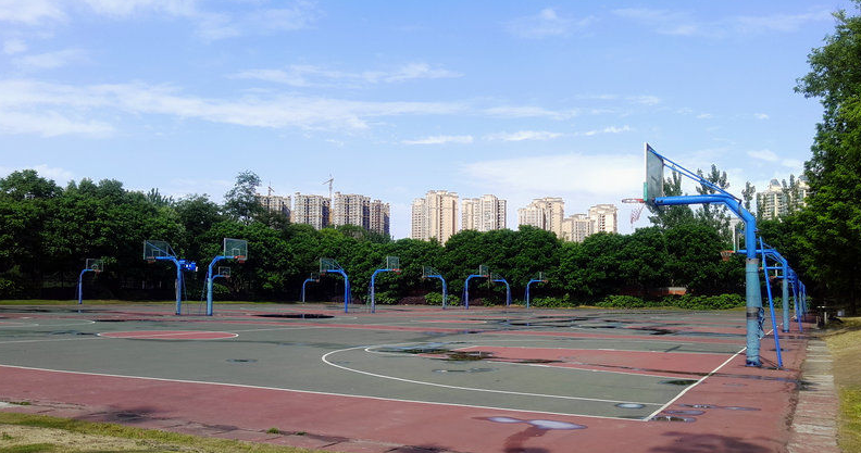 成都市實(shí)驗(yàn)外國語學(xué)校西區(qū)院校環(huán)境