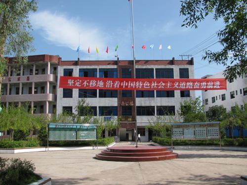 渠縣有慶中學地理位置在哪兒？
