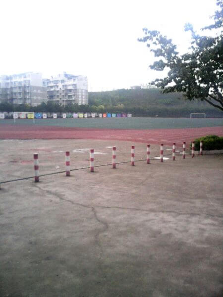 資中二中、水南實驗小學(xué)校園路段通車了