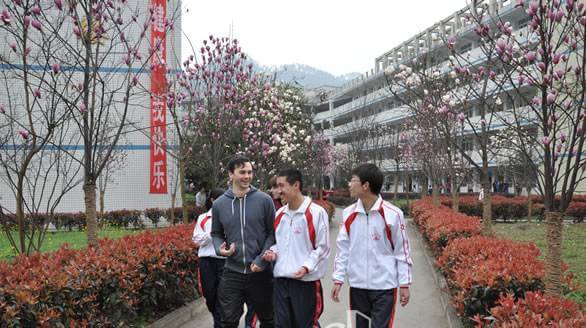 高縣中學(xué)怎么樣、好不好？
