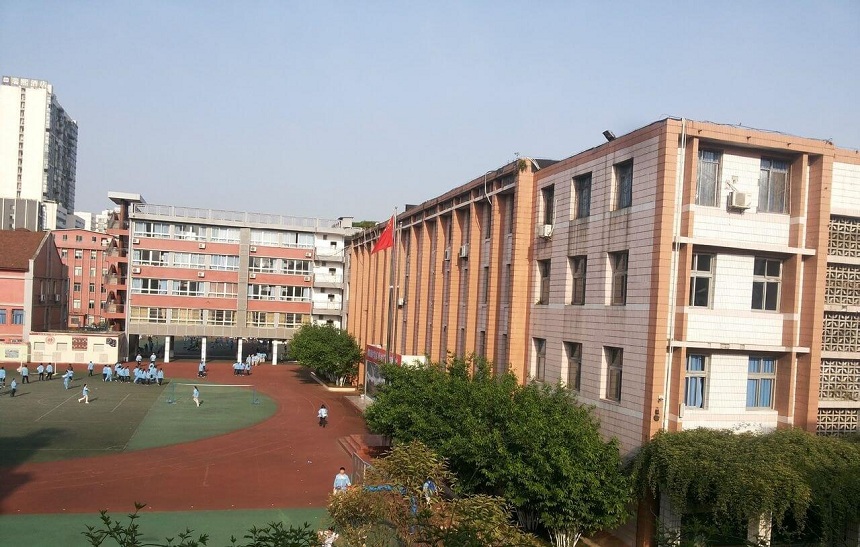 通錦中學(xué)環(huán)境怎么樣？