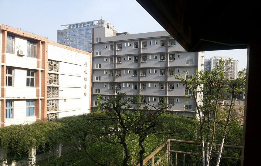 通錦中學地址在哪里？