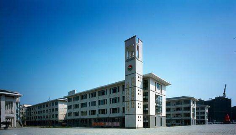 都江堰外國語實驗學(xué)校2020年中考錄取分?jǐn)?shù)線是多少？
