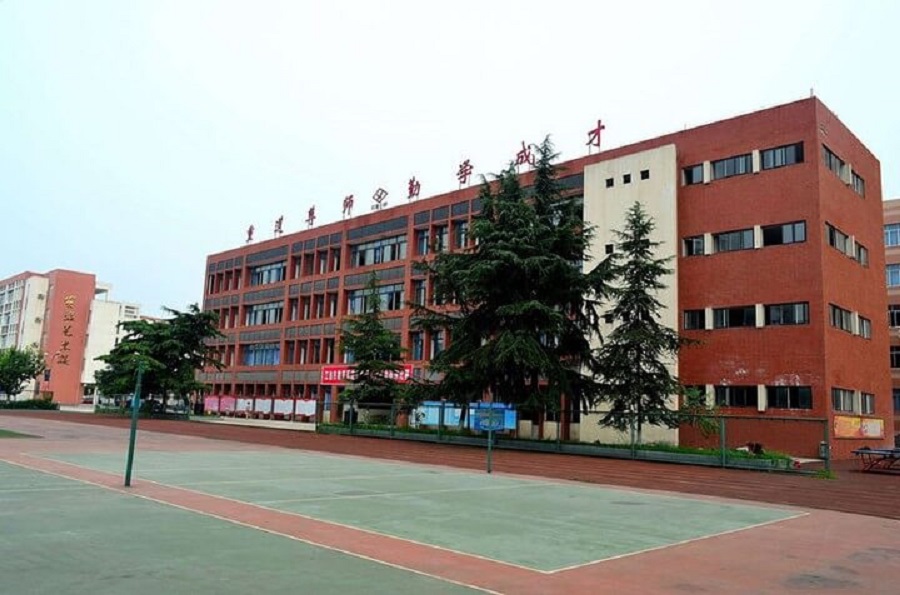 江油一中校園環(huán)境怎么樣？