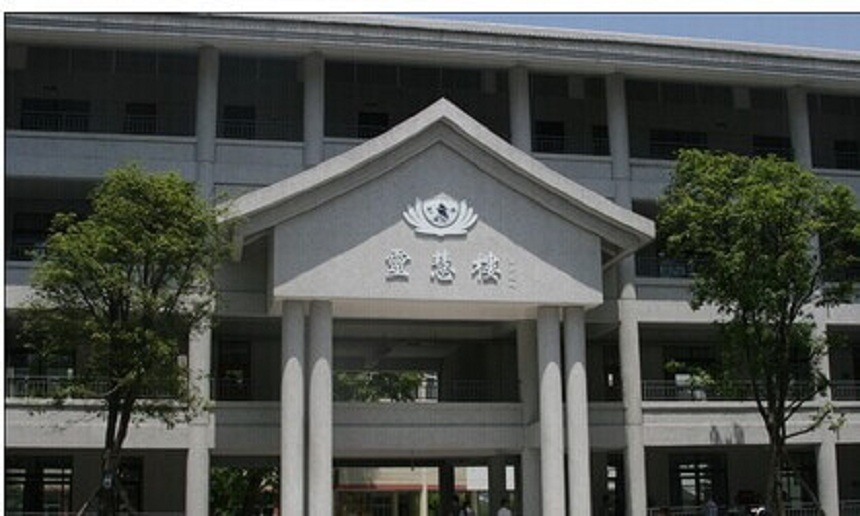 名山中學環(huán)境好不好？