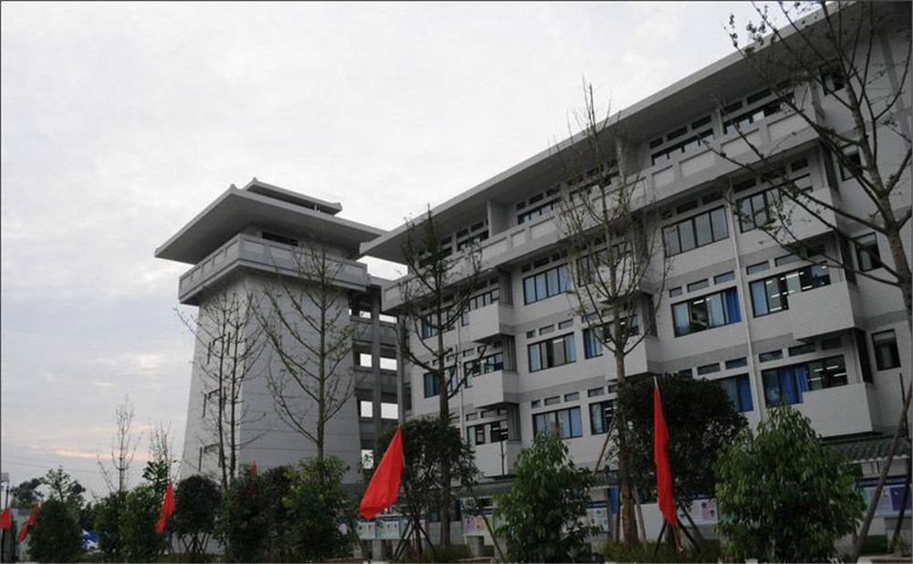 成都石室中學(xué)北湖校區(qū)2020年的錄取分數(shù)是多少？