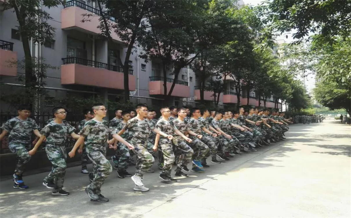 川化中學(xué)2020年招生錄取分?jǐn)?shù)線(xiàn)是多少？