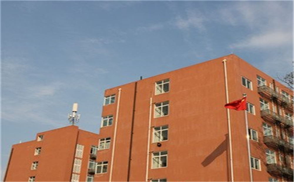 成都市實驗中學招生一年的學費是多少？