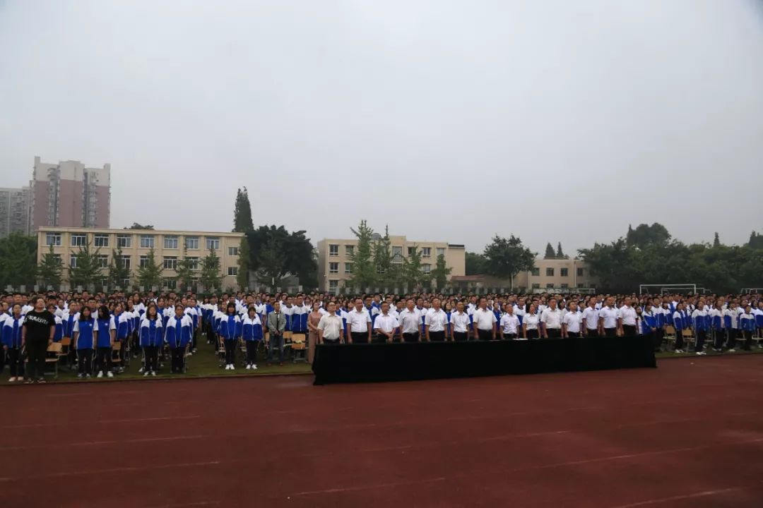 華潤高級中學(xué)近三年的錄取分?jǐn)?shù)線是多少？