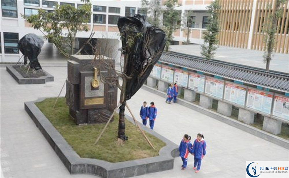 2020年成都石室蜀都中學(xué)的升學(xué)率有多少？