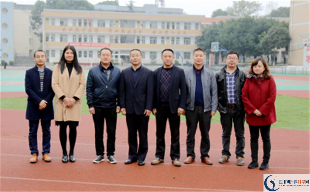 泰興中學(xué)初升高的分?jǐn)?shù)線是多少？