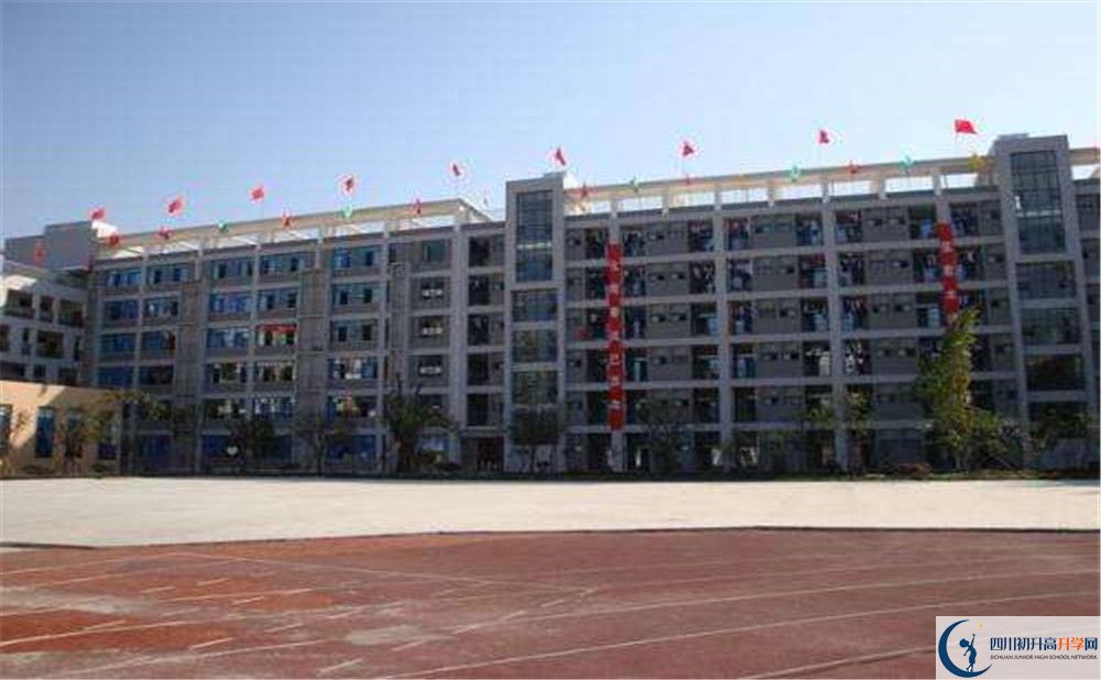 成都十二中（四川大學附屬中學）的高中好不好？