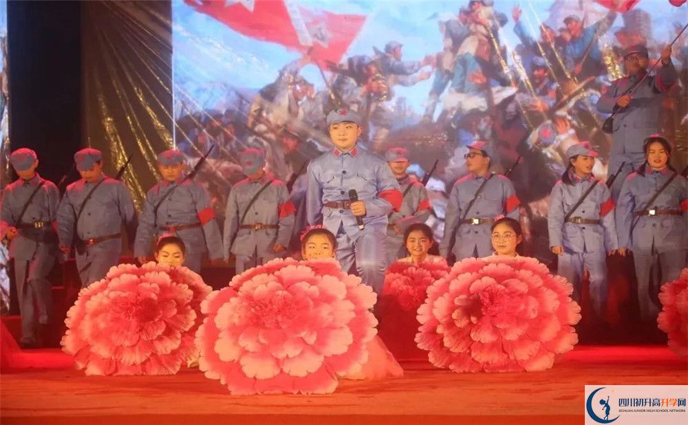 龍泉二中一年的學(xué)費(fèi)是多少？