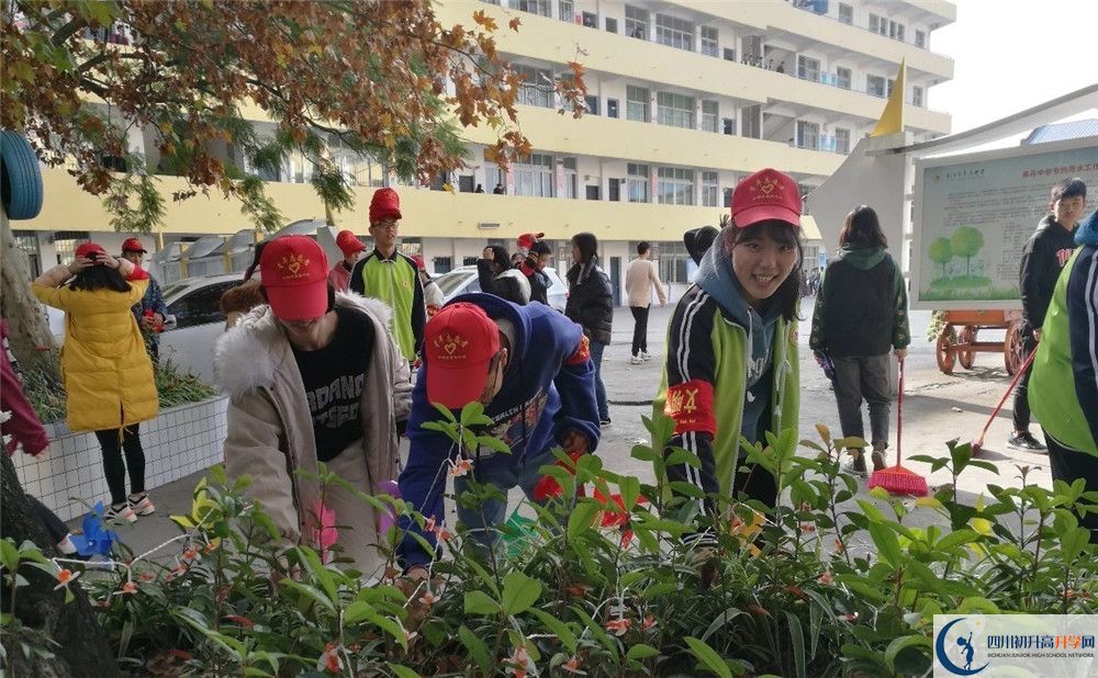 養(yǎng)馬中學的高中住宿好不好？