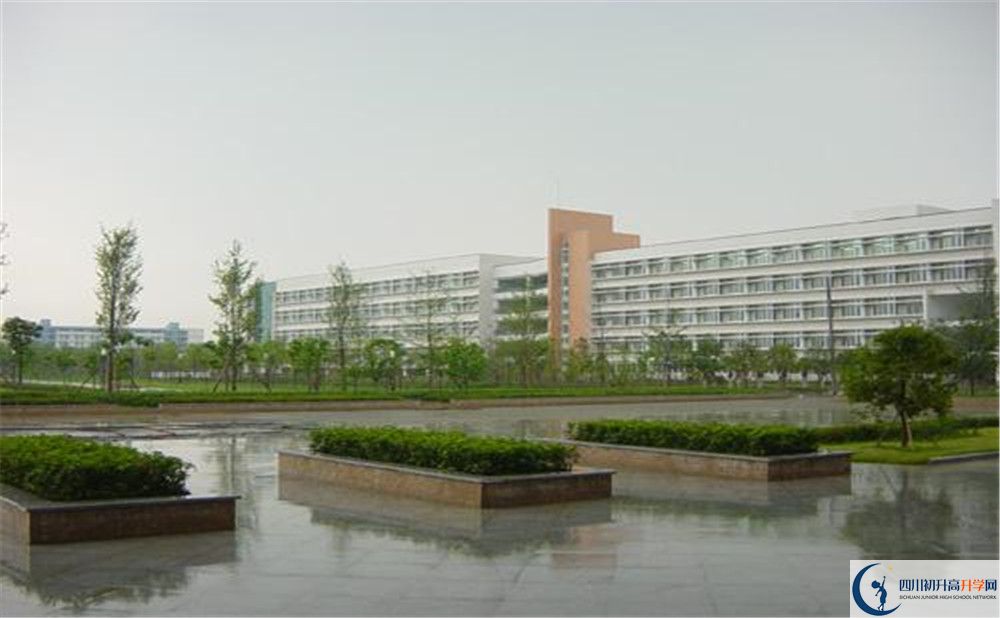 西南交通大學附屬中學的宿舍好不好？