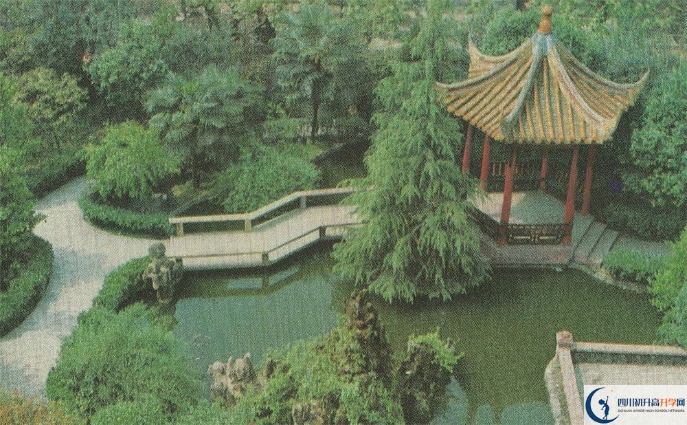 成都石室中學(xué)的分數(shù)線大概是多少？