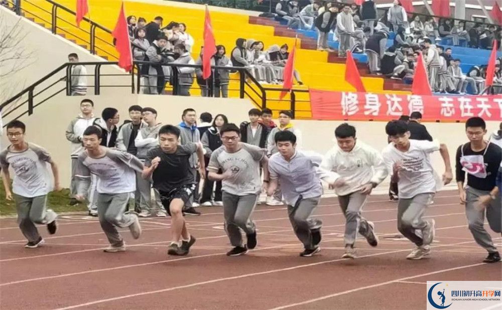 成都新津?yàn)槊鲗W(xué)校初升高難不難？