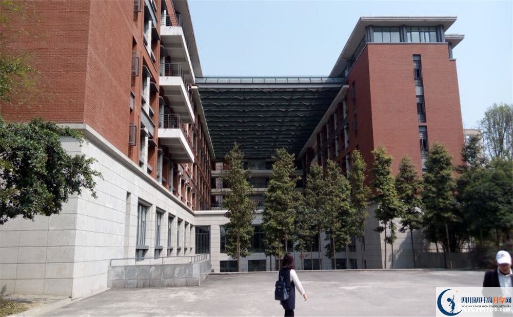 成都七中高新校區(qū)在全國(guó)高中排名是多少？