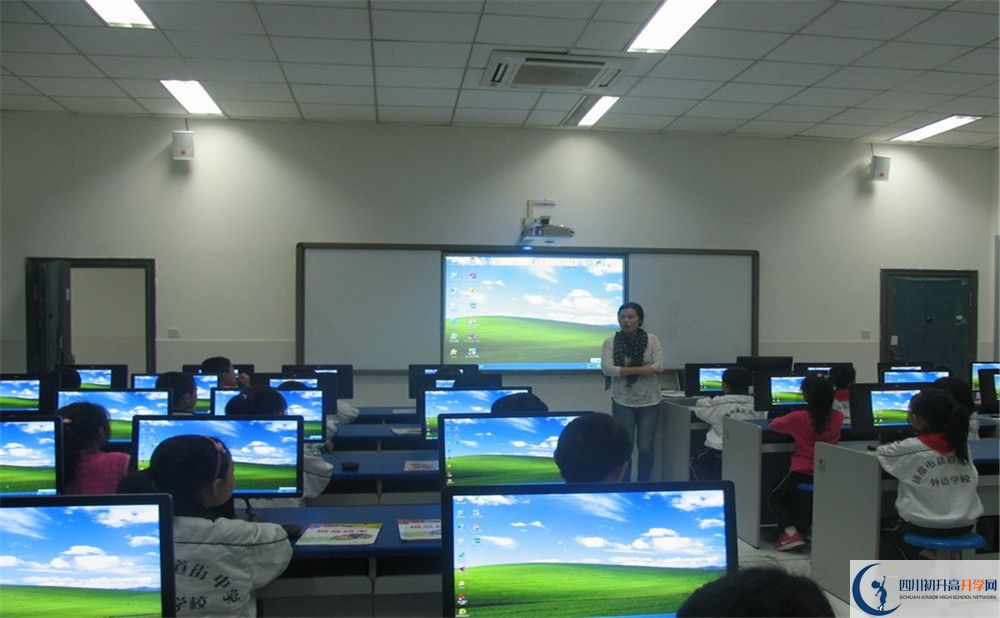 鹽道街外國語學(xué)校2020年高三文綜測試題在哪看？
