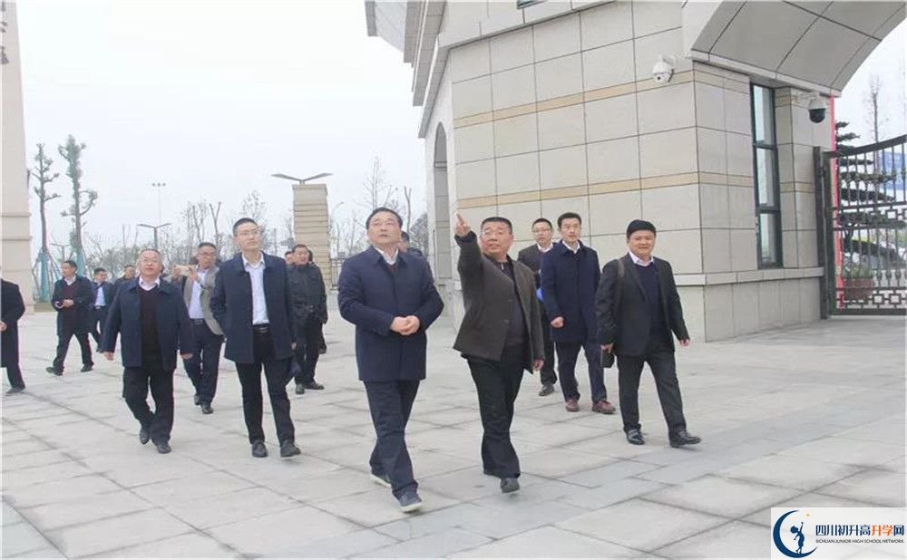 大邑中學(xué)2020年高三文綜測試題難嗎？