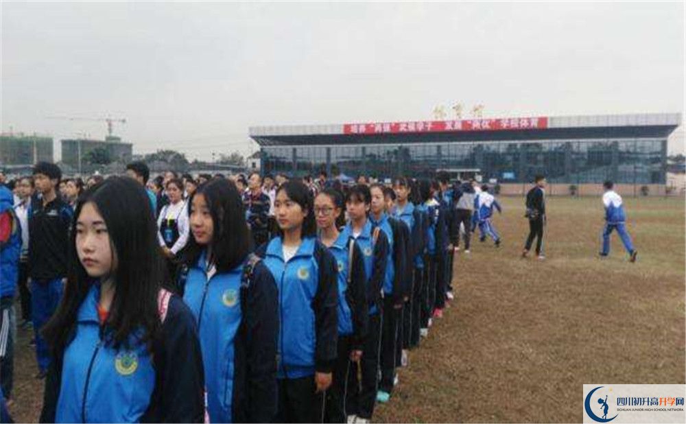 武侯高級(jí)中學(xué)實(shí)驗(yàn)班學(xué)費(fèi)貴嗎？
