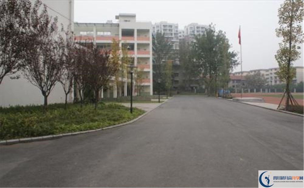 四川師范大學(xué)附屬中學(xué)平行班中考重點(diǎn)率高嗎？