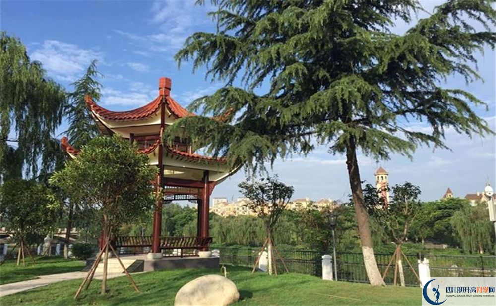 三原外國語學(xué)校平行班中考重點率是多少？