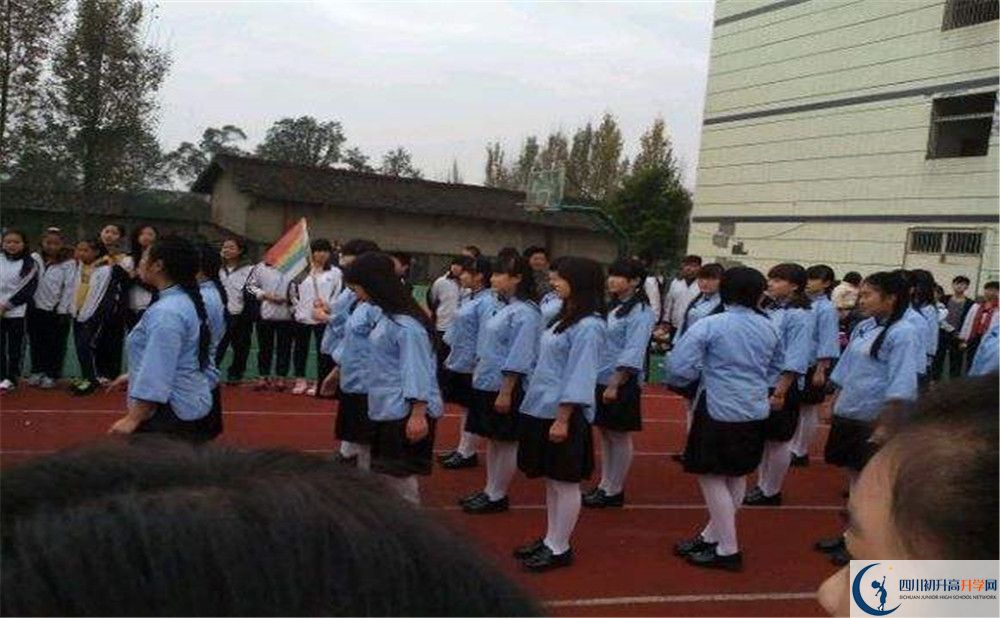 高板中學平行班中考重點率高嗎？