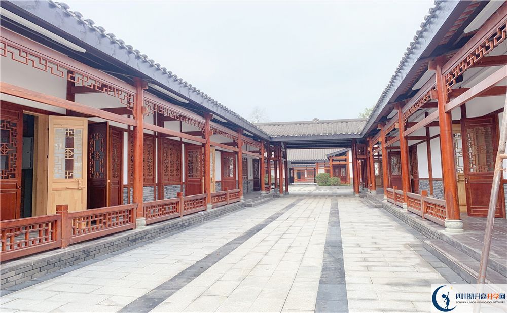 綿實外國語學(xué)校2020年錄取分數(shù)線是多少分？