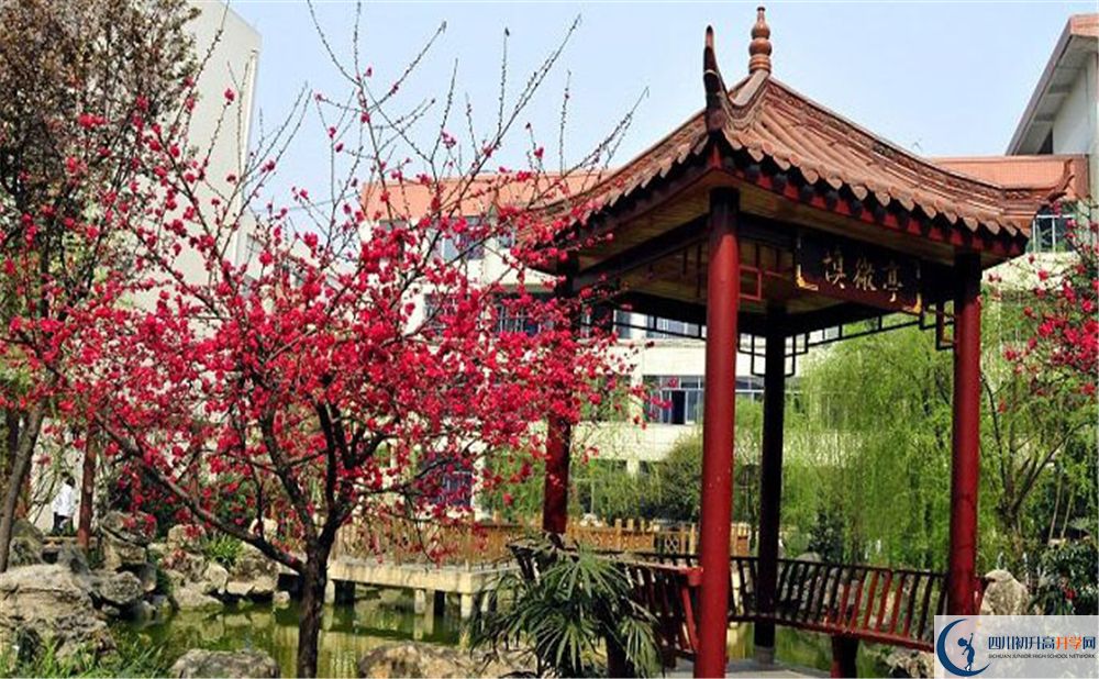 崇州市蜀城中學(xué)招生電話是多少？